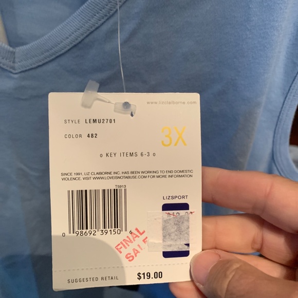 Liz Claiborne‎ Wonan v beck tank. NWT. Retail 19 - Picture 3 of 4